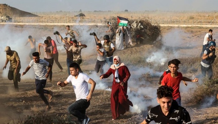 14 إصابة في قمع الاحتلال المتظاهرين شرق خانيونس