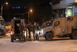 حملات دهم ومواجهات فجرا.. الاحتلال يعتقل 4 مواطنين بالضفة