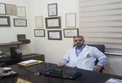 استشهاد الطبيب المقدسي حازم الجولاني برصاص الاحتلال بزعم طعنه شرطيًّا