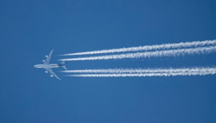 نشطاء يهاجمون قائد الانقلاب لشرائه طائرة بتكلفة 7 مليارات جنيه