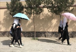 أفغانستان.. حكومة طالبان تسمح للفتيات بالدراسة غير المختلطة في الجامعات