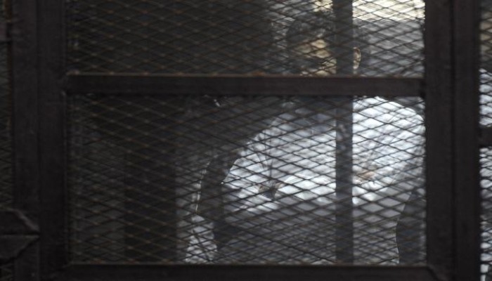 مطالبات بإنقاذ حياة علاء عبد الفتاح من سجون الانقلاب: #علاء_في_خطر