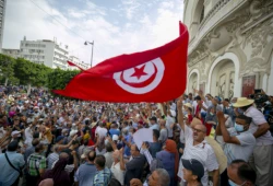 الشابي للرئيس التونسي: كفاك مكابرة وأنت في طريق مسدود