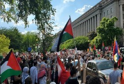 وقفة بمدينة بوسطن الأمريكية للتضامن مع الأسرى الفلسطينيين بسجون الاحتلال
