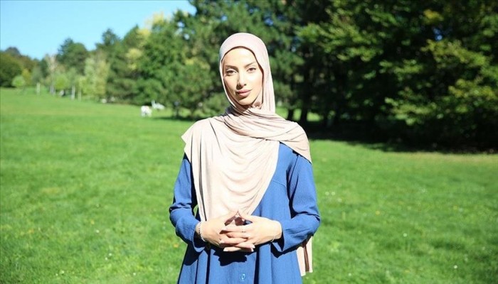 مسلمة محجبة تتعرض لهجوم عنصري في النمسا