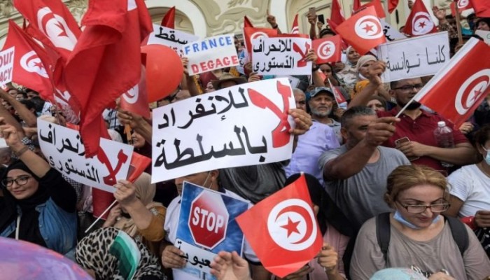 قادة الحراك التونسي: حكومة الرئيس المقبلة باطلة شرعا