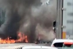 الشهير بإساءته إلى الإسلام.. مقتل الرسام السويدي لارش فيلكس بحادث سير