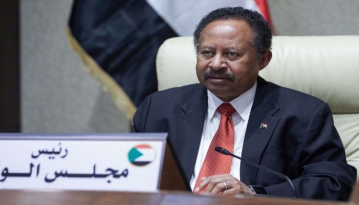 السودان.. نقل رئيس الوزراء حمدوك إلى مكان مجهول بعد رفضه تأييد الانقلاب