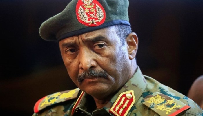 انقلاب السودان يتراجع.. البرهان يعلن ترشيح حمدوك رئيسا للوزارة