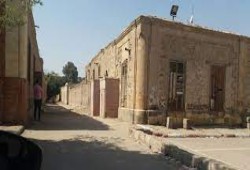 نشطاء يدعون لتدخل اليونسكو  لمنع البلدوزرات من هدم مقابر السيدة نفيسة