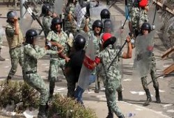 روبرت سبرنجبورج: الدكتاتورية العسكرية مستمرة في مصر منذ 70 عاما