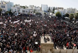 تونس.. حركة النهضة تدعو للوقوف أمام الدكتاتورية وحماية الثورة