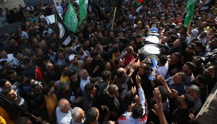 الآلاف يشيّعون جثمان الشهيد صدام بني عودة في طوباس