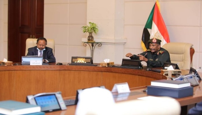 السودان.. اتفاق بين العسكر وحمدوك لإنهاء الأزمة