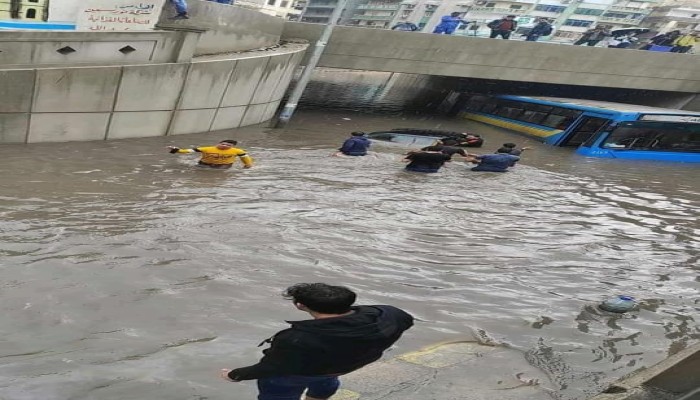 أمطار الإسكندرية تكشف عن أوضاع مأساوية صنعها فساد الانقلاب