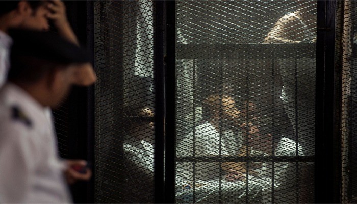 قضاء الانقلاب يحكم  بالسجن والغرامة على 14 معتقلا بالشرقية