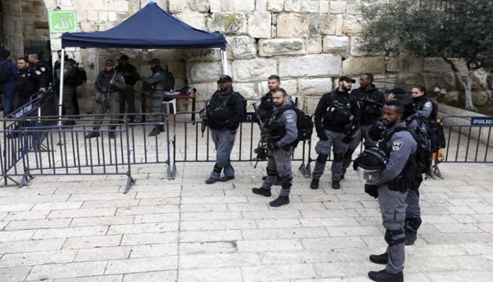 قوات الاحتلال تعدم شابا فلسطينيا طعن مستوطنا بالقدس