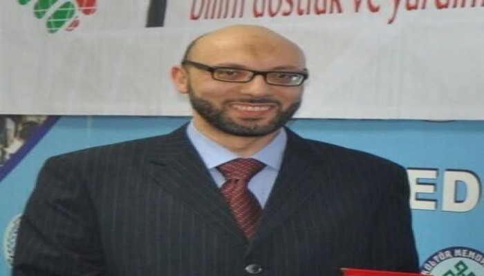 زوجة د.أحمد عبدالعاطي: كيف يعيش المعتقل في مقبرة صماء كقطعة الثلج !