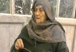حماس تنعى المرابطة سارة النبالي: مضت لربها بعد رحلة ثبات طويلة بالأقصى