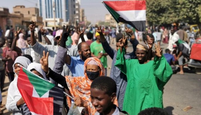 السودان.. الأمن يغلق جسوراً في الخرطوم قبل مليونية 12 يناير
