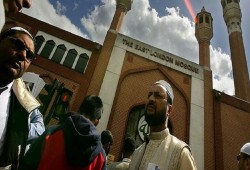 استطلاع: ربع السكان في بريطانيا لديهم مشاعر سلبية تجاه المسلمين