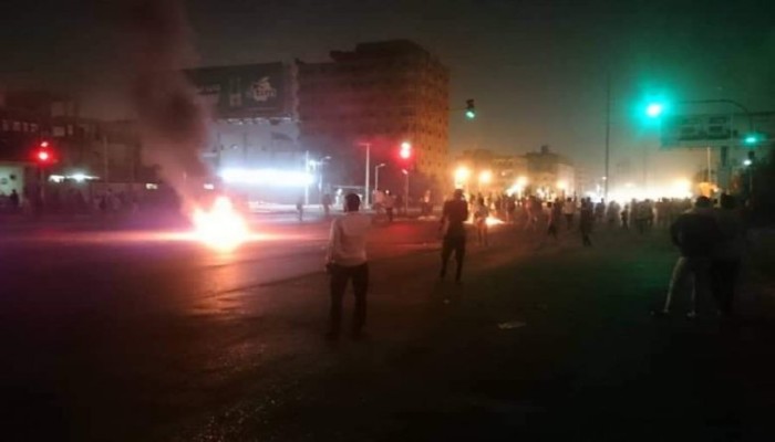 مظاهرات ليلية في السودان.. وإعلان جدول مليونيات فبراير