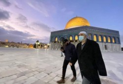 الشيخ رائد صلاح بالمسجد الأقصى بعد إبعاد 15 عاما