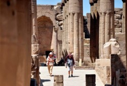 توقعات بخسائر كبيرة للسياحة المصرية جراء الغزو الروسي لأوكرانيا