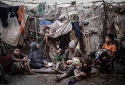 قائد الانقلاب يعترف: جميع الخدمات المقدمة للمواطنين متردية