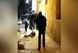 استشهاد شاب طعن جنديين صهيونيين قرب الأقصى