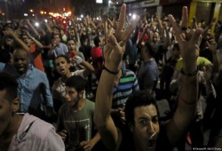 تقرير يرصد انحدار معيشة عمال مصر واتساع دائرة الغضب