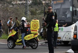 إصابة مستوطن في عملية طعن بالقدس المحتلة
