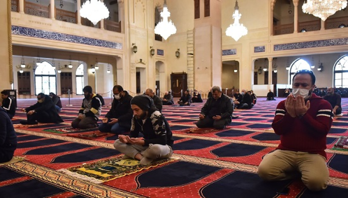 غضب على مواقع التواصل بعد منع التهجد والاعتكاف للعام الثالث