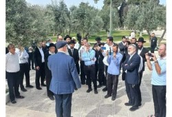 حاخامات صهاينة يجهزون لاقتحام الأقصى استعدادا لعيد الفصح
