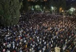 250 ألف مصلٍ يحيون ليلة الـ 27 من رمضان في المسجد الأقصى