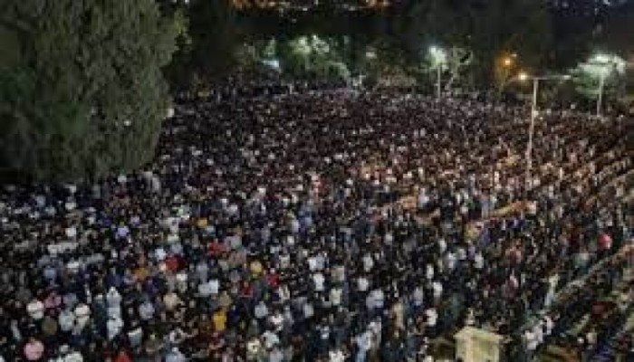 250 ألف مصلٍ يحيون ليلة الـ 27 من رمضان في المسجد الأقصى