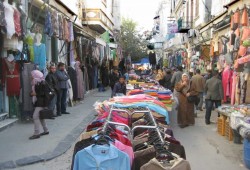 مبيعات الأسواق بموسم عيد الفطر تتراجع 80% مع ارتفاع الأسعار
