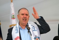 تونس.. اتحاد الشغل يرفض التفرد بالحكم ويدعو لحوار وطني