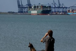 نظام الانقلاب يبيع أصول الدولة لتخفيف الأزمة المالية.. الموانئ الأخطر