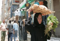وزراء سابقون يحذرون من كارثة ارتفاع الديون وانخفاض الجنيه