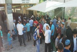 حماس تدين اعتداء مستوطنين على كنيسة بالقدس المحتلة