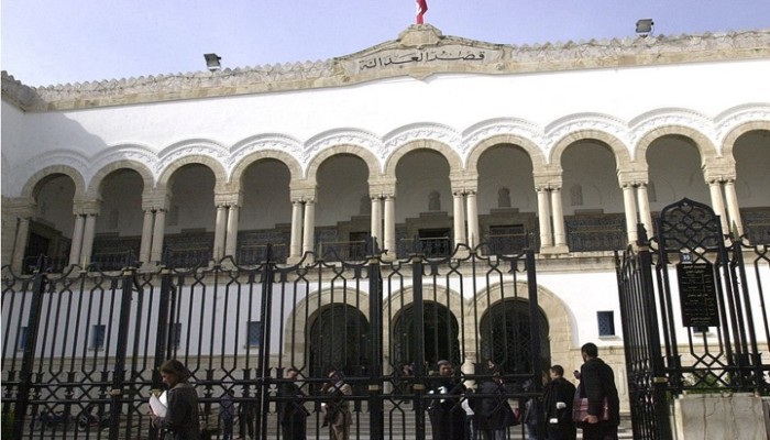 قضاة تونس يواصلون الإضراب لأسبوع جديد رغم تهديدات سعيّد