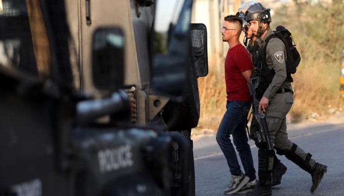 الاحتلال يشن حملة اعتقالات في مدن الضفة الغربية والقدس