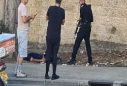 إصابة مستوطن صهيوني بعملية طعن في القدس المحتلة