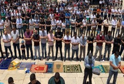 60 ألفًا يشهدون صلاة الجمعة بالمسجد الأقصى