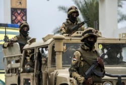مقاضاة مسئولين بفرنسا تواطئوا مع نظام الانقلاب في مصر بجرائم ضد الإنسانية