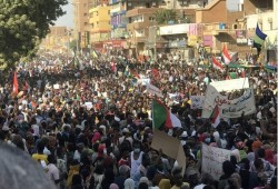 مظاهرات حاشدة بالسودان تطالب بالحكم المدني