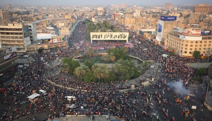 مظاهرات حاشدة في العراق تطالب بإسقاط النظام