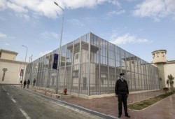 إضراب معتقلين سياسيين بمركز بدر 3 عن الطعام