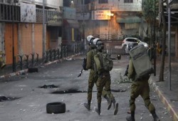 إصابات بمواجهات في الضفة والقدس وتواصل اعتداءات المستوطنين